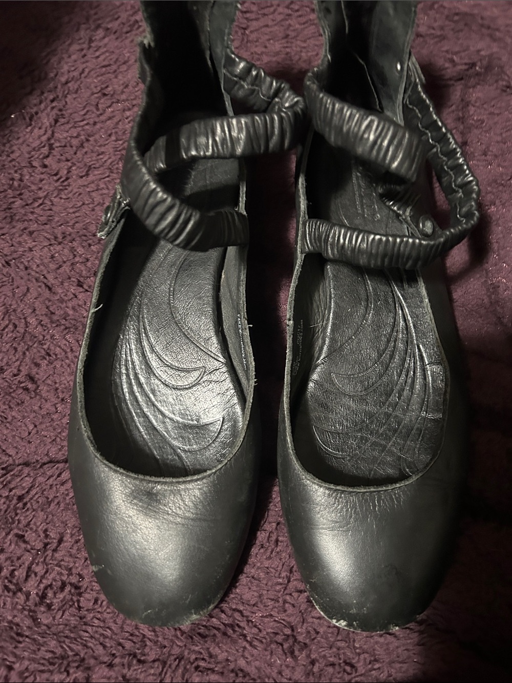 Born Black Ruched Strap Ballet Flats with Cross Straps